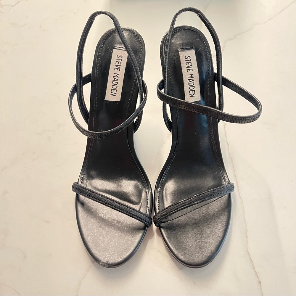 Black strap Sandel heels